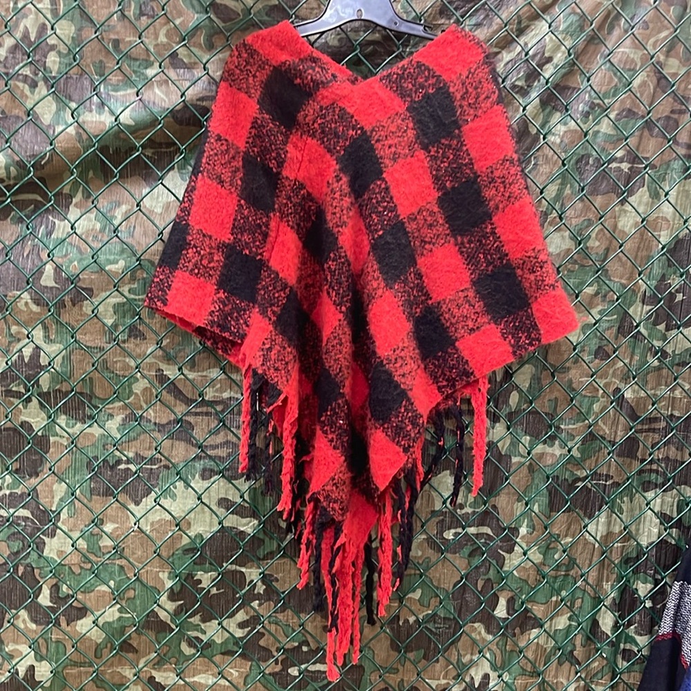 Super Soft Light Weight Red & Black Checker Poncho Sweater New